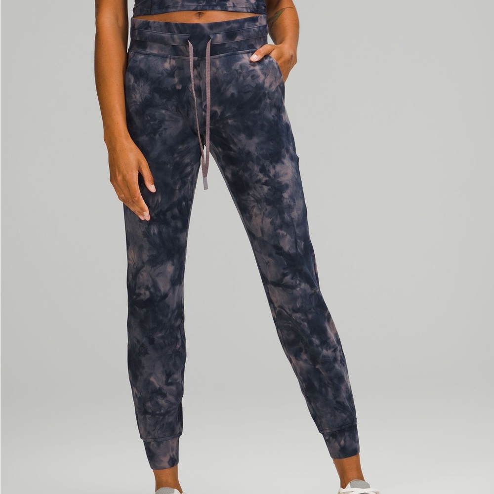 Lululemon Ready to Rulu Joggers